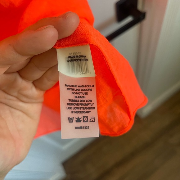 Vince Camuto Bright Orange Long Sleeve Halter Top - Picture 10 of 10